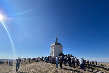 У Андреевских шишек освятили новую часовню